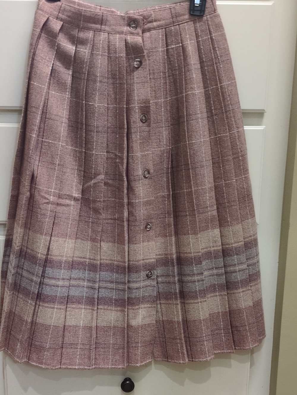 Vintage Claude Montana Button-Front Plaid Midi Skirt in Mauve and Cream